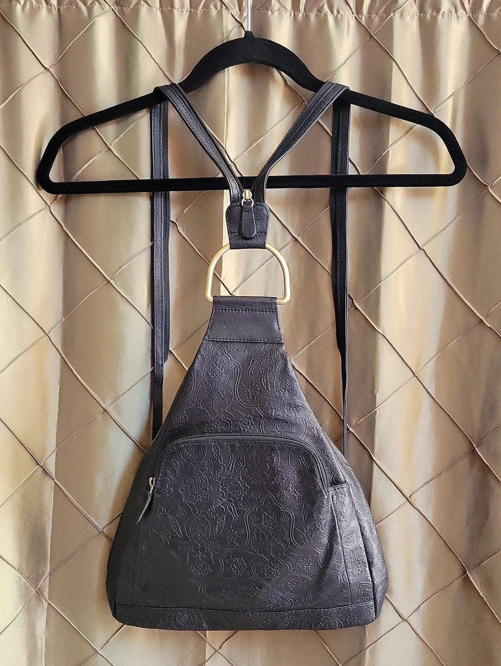 EUC- Great American Leatherworks Convertible Stamped Leather Backpack/Slingbag